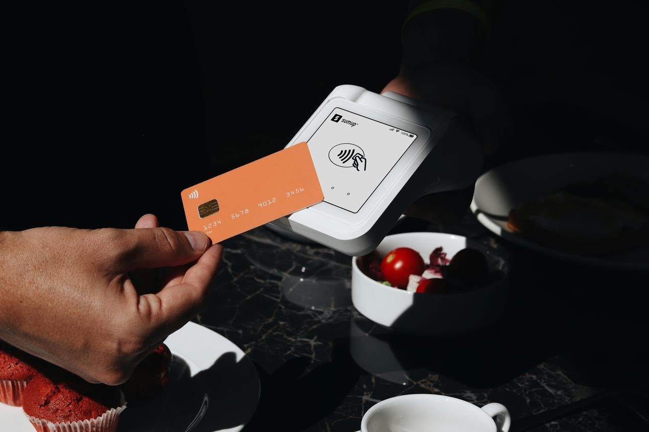 О компании Kontakt card